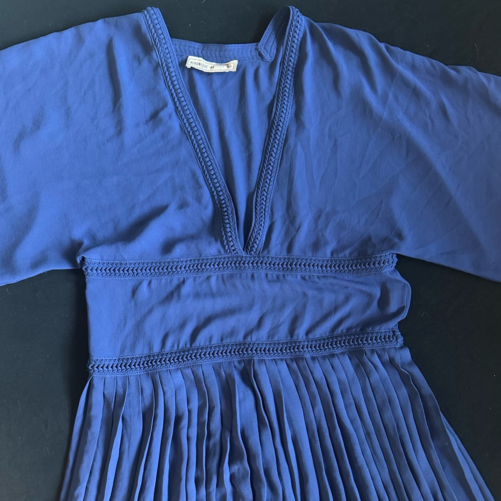 Veronique Bronquinho Italy ink Blue Pleated Fit-and-Flare Dress fits size 10 12 - Picture 5 of 14